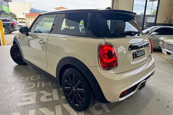 2016 MINI Cooper SF56