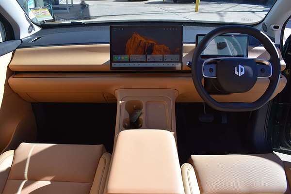 2025 Leapmotor C10 Design B11