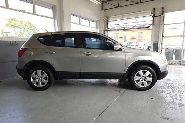 2010 Nissan Dualis ST J10