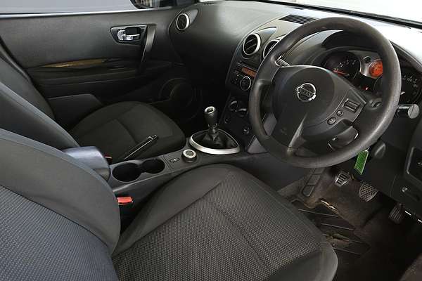 2010 Nissan Dualis ST J10