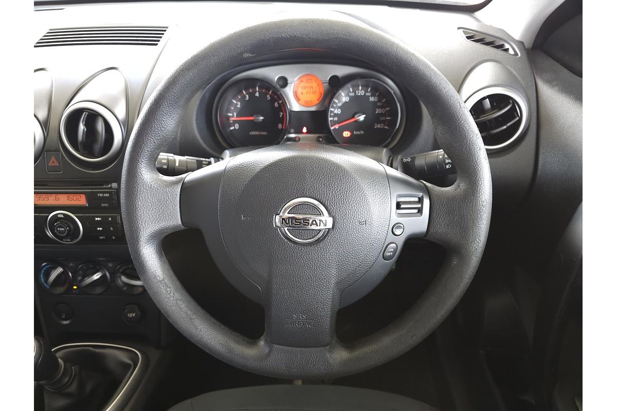 2010 Nissan Dualis ST J10