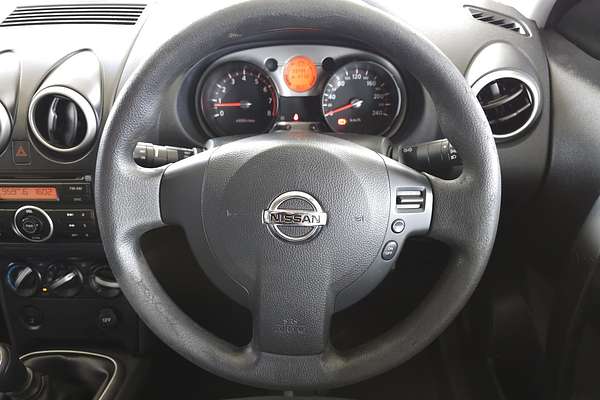 2010 Nissan Dualis ST J10
