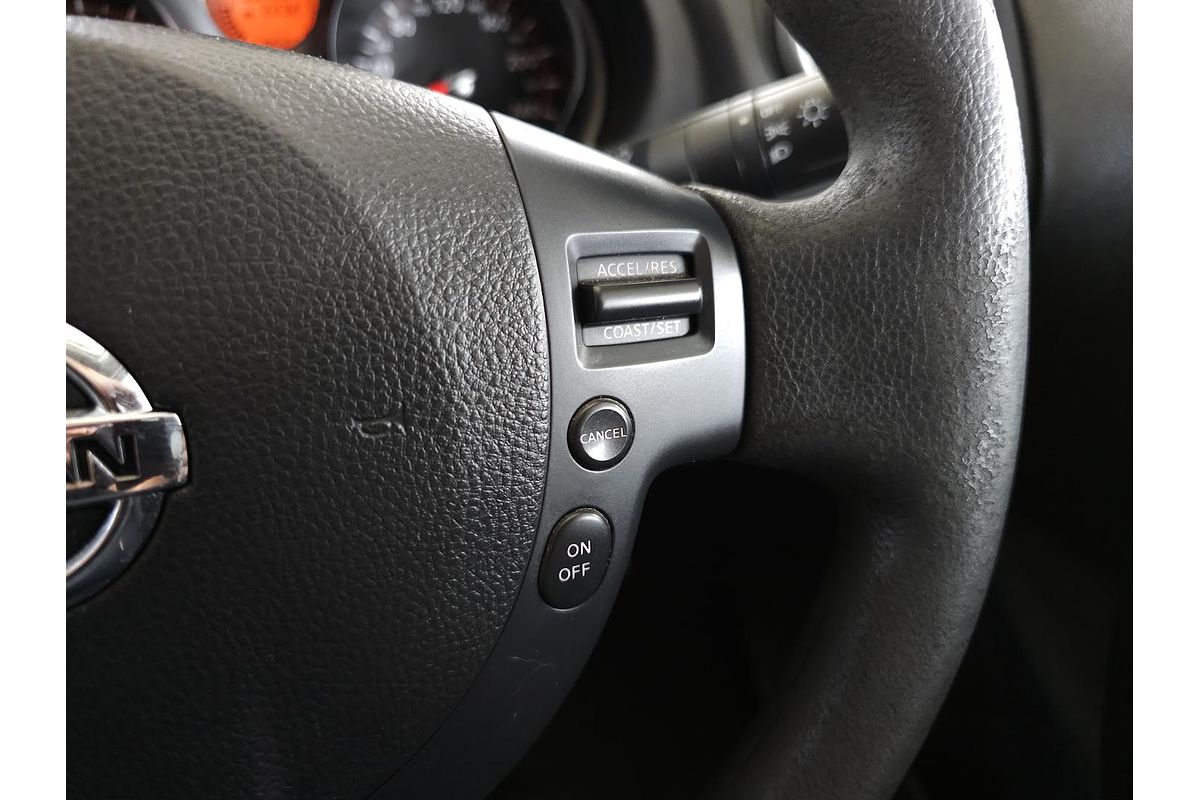 2010 Nissan Dualis ST J10