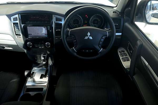 2018 Mitsubishi Pajero GLX NX