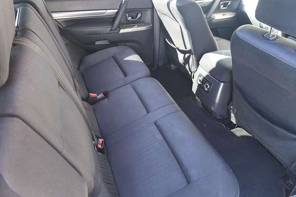 2018 Mitsubishi Pajero GLX NX