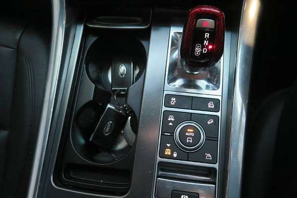 2022 Land Rover Rover P400 Dynamic SE