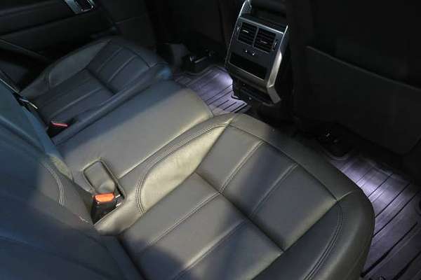 2022 Land Rover Rover P400 Dynamic SE