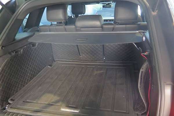 2022 Land Rover Rover P400 Dynamic SE