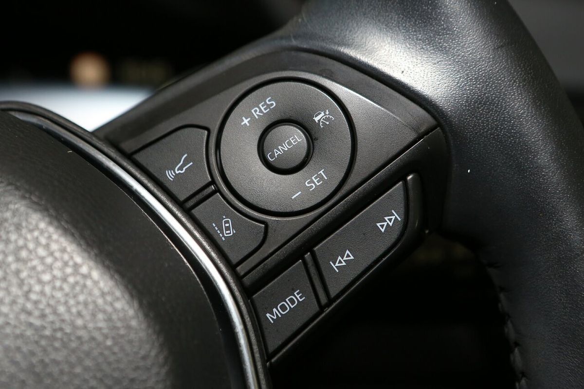 2022 Toyota Camry Ascent Sport AXVH70R