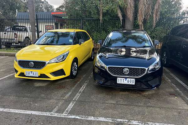 2022 MG HS Vibe SAS23