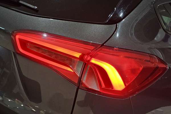 2019 Ford Focus ST-Line SA