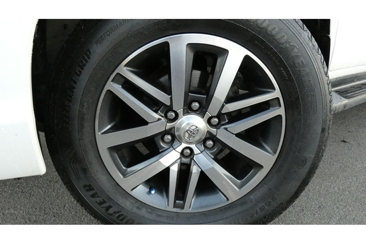 2019 Toyota Hilux SR5 GUN126R 4X4