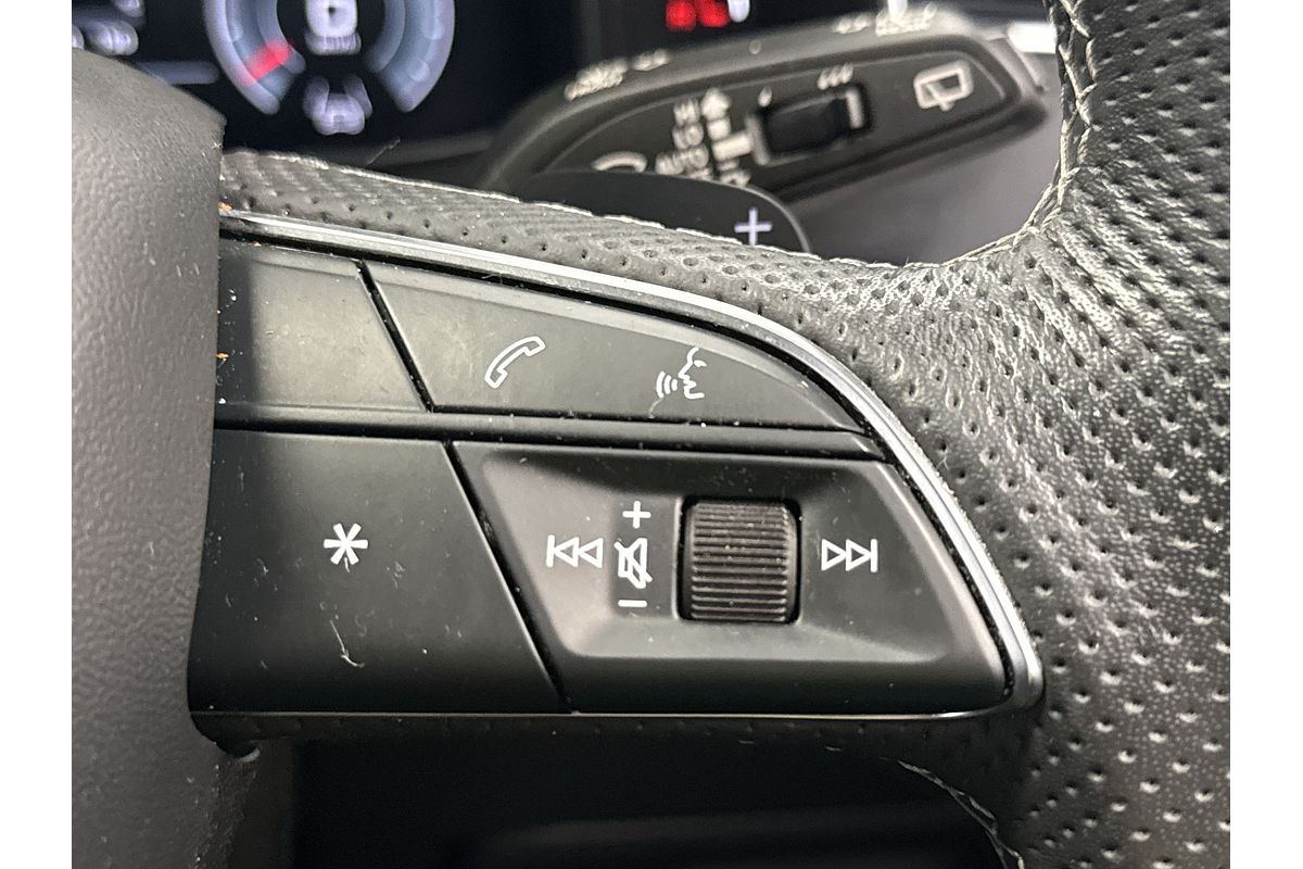 2021 Audi Q8 50 TDI S line F1