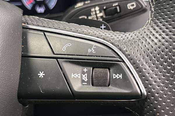 2021 Audi Q8 50 TDI S line F1