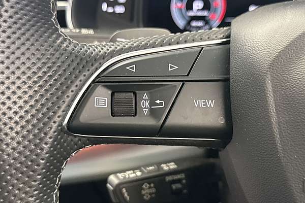2021 Audi Q8 50 TDI S line F1