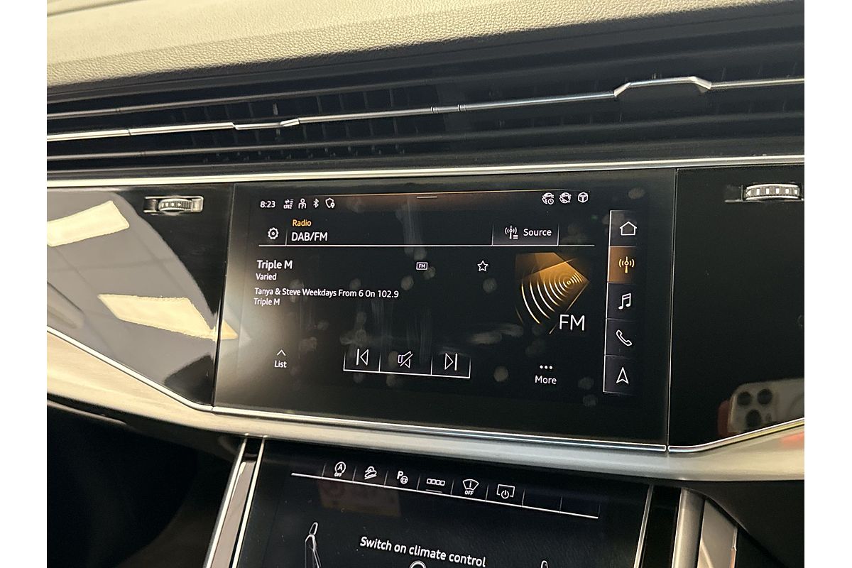 2021 Audi Q8 50 TDI S line F1