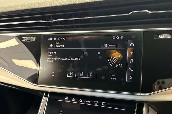 2021 Audi Q8 50 TDI S line F1