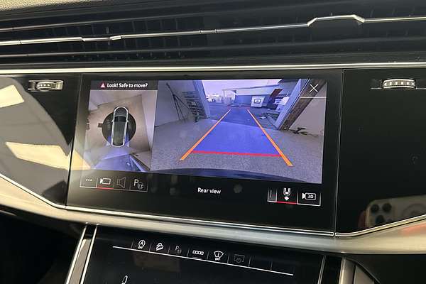 2021 Audi Q8 50 TDI S line F1