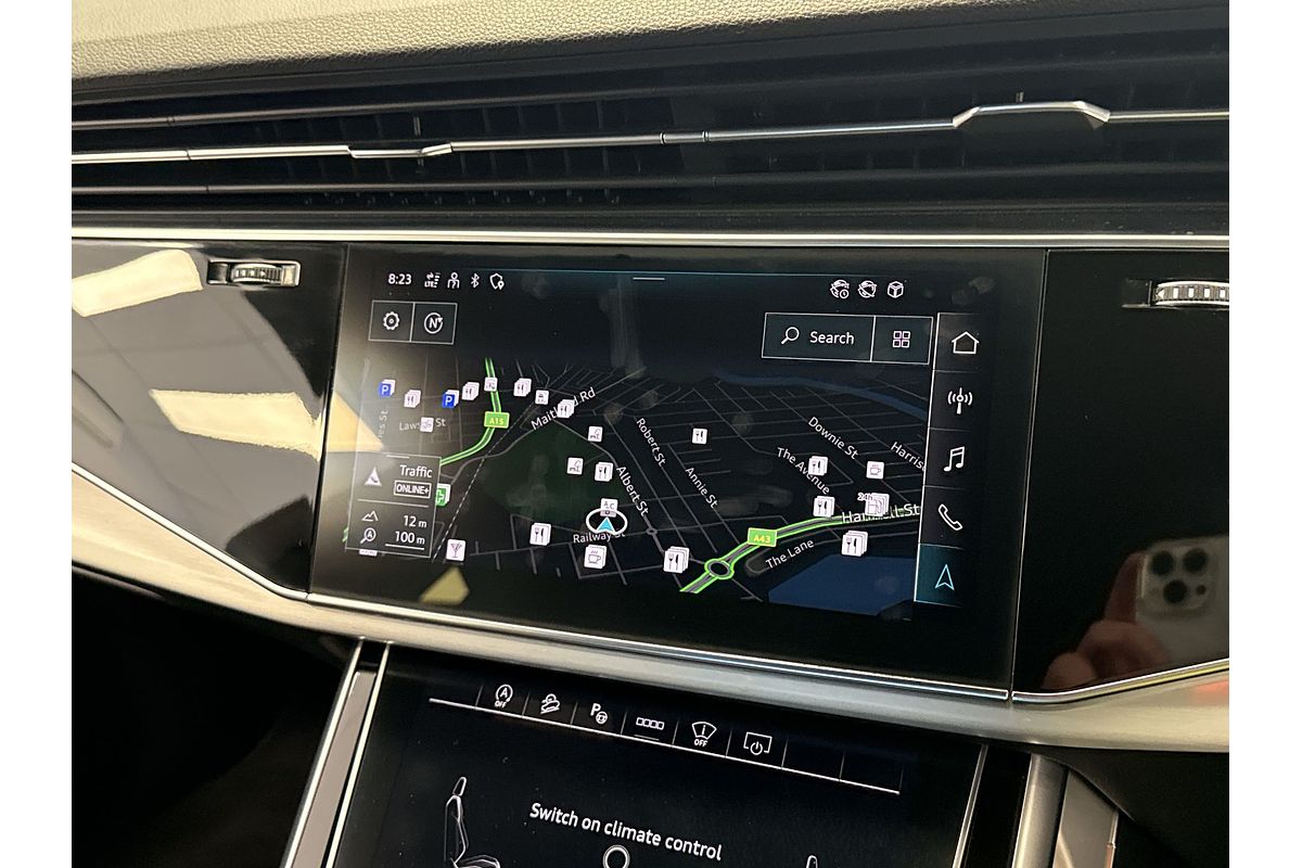2021 Audi Q8 50 TDI S line F1