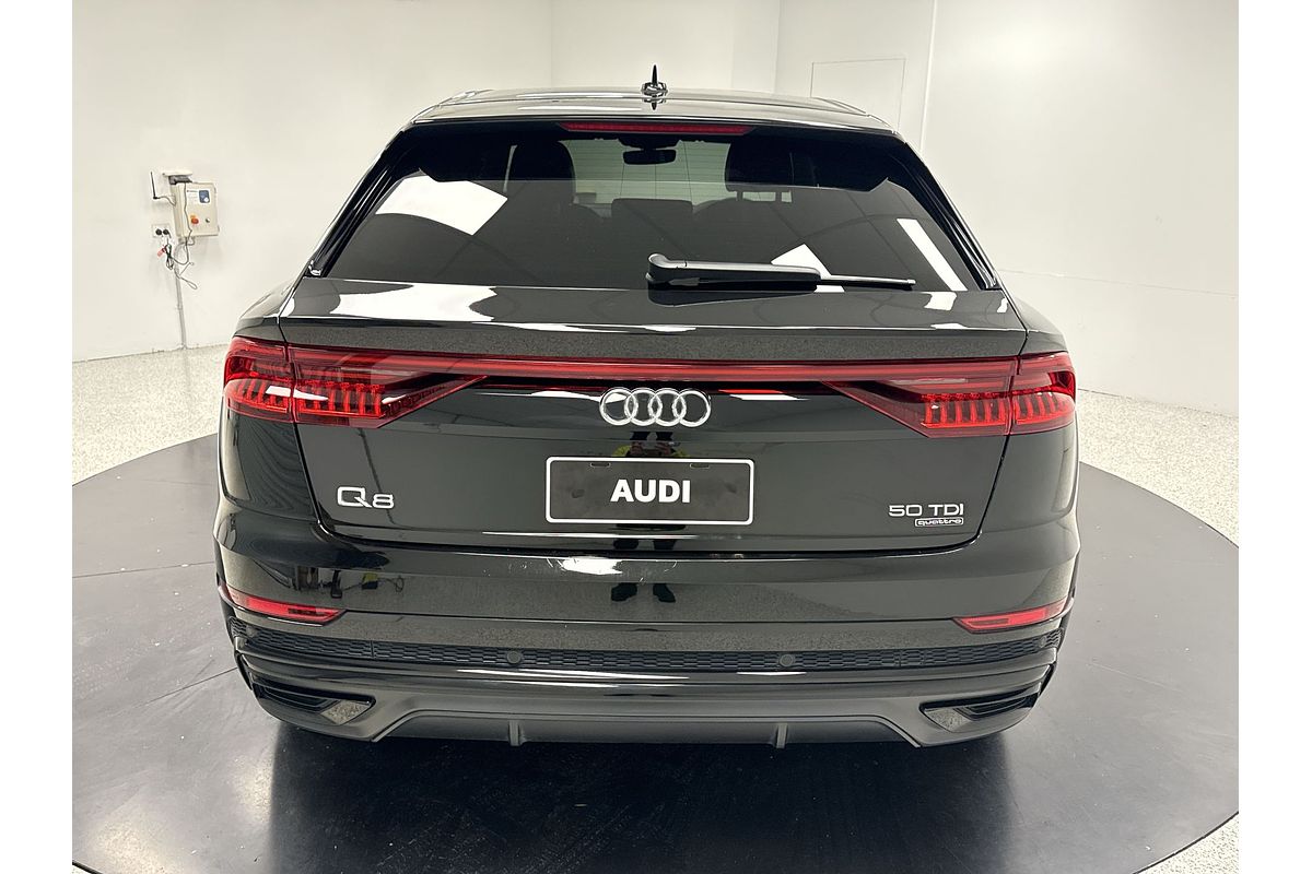 2021 Audi Q8 50 TDI S line F1