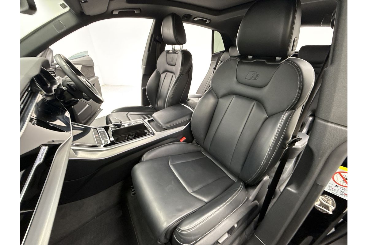 2021 Audi Q8 50 TDI S line F1