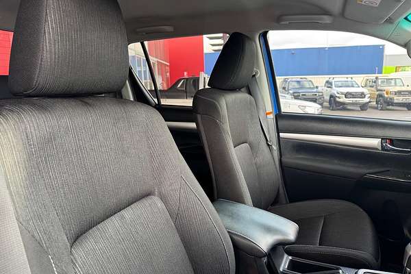 2022 Toyota Hilux SR5 GUN126R 4X4