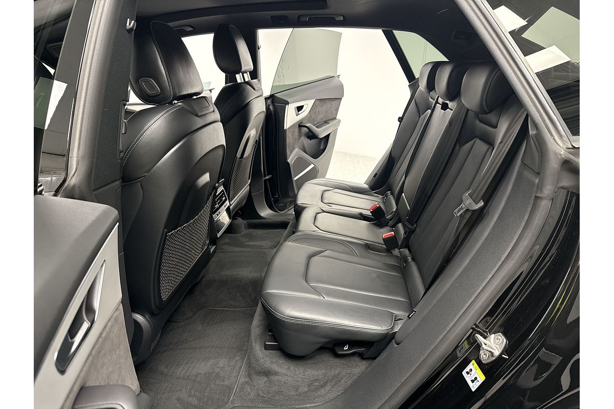 2021 Audi Q8 50 TDI S line F1