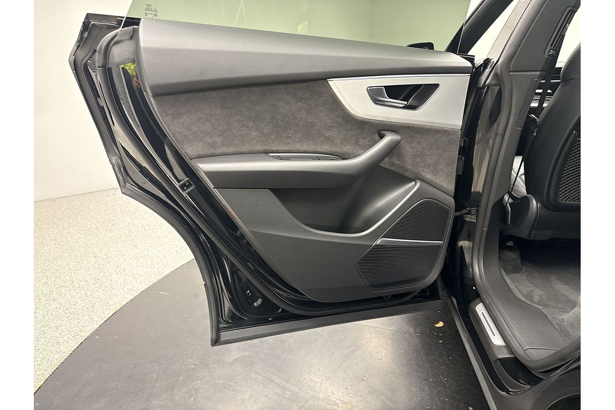 2021 Audi Q8 50 TDI S line F1