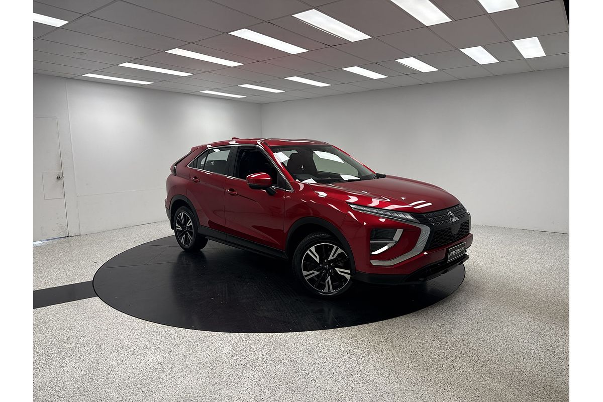 2021 Mitsubishi YB