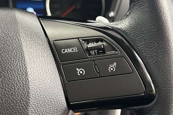2021 Mitsubishi YB