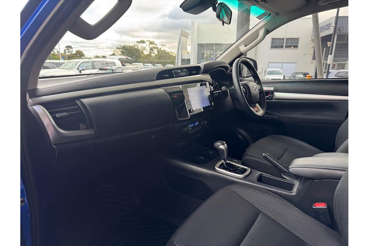 2022 Toyota Hilux SR5 GUN126R 4X4