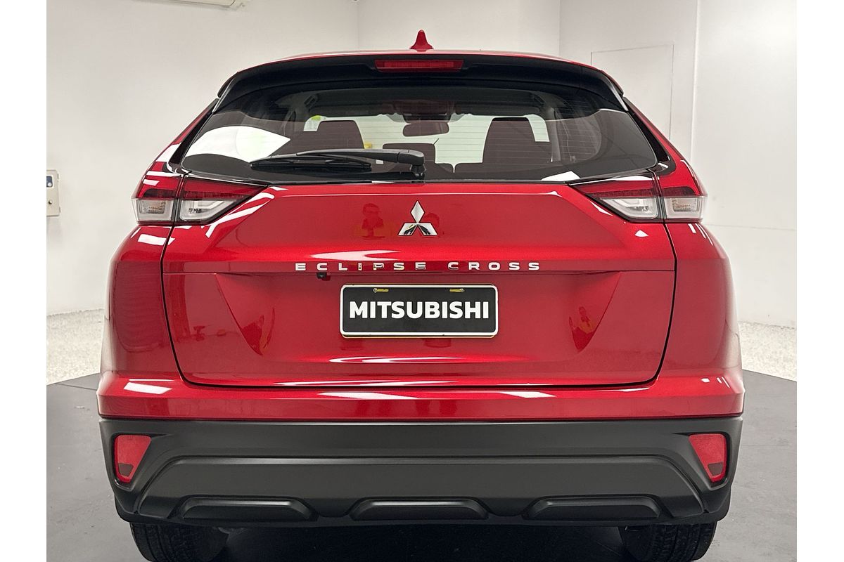 2021 Mitsubishi YB
