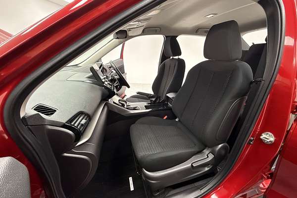 2021 Mitsubishi YB