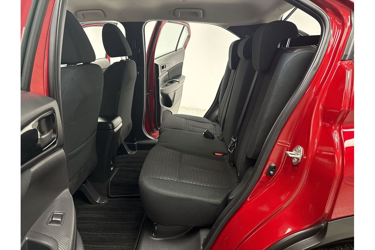 2021 Mitsubishi YB