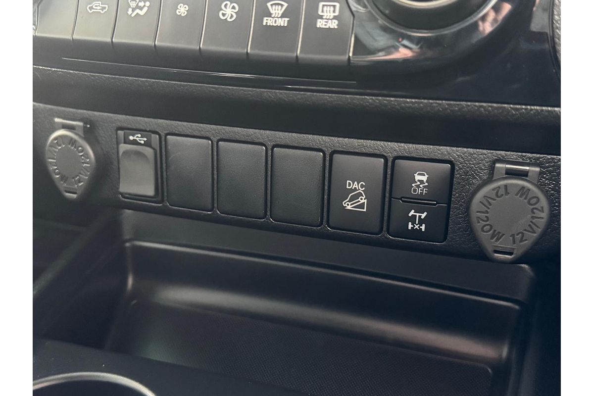 2022 Toyota Hilux SR5 GUN126R 4X4