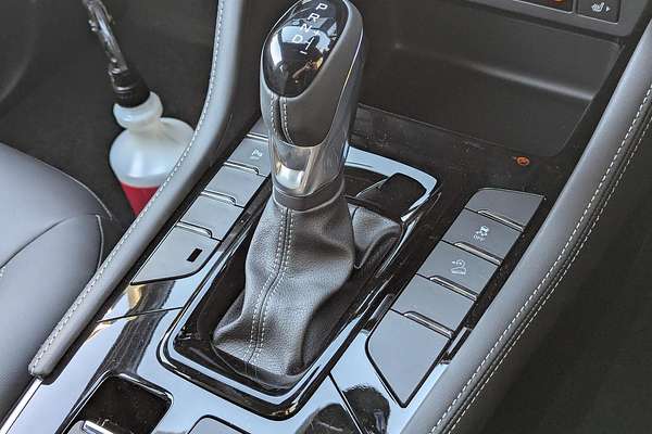 2025 Isuzu MU-X LS-T