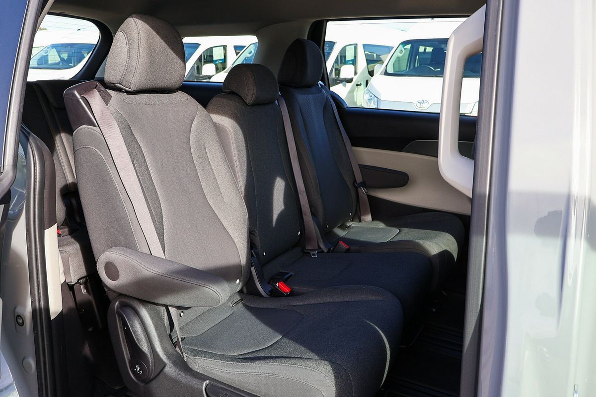 2021 Kia Carnival S KA4
