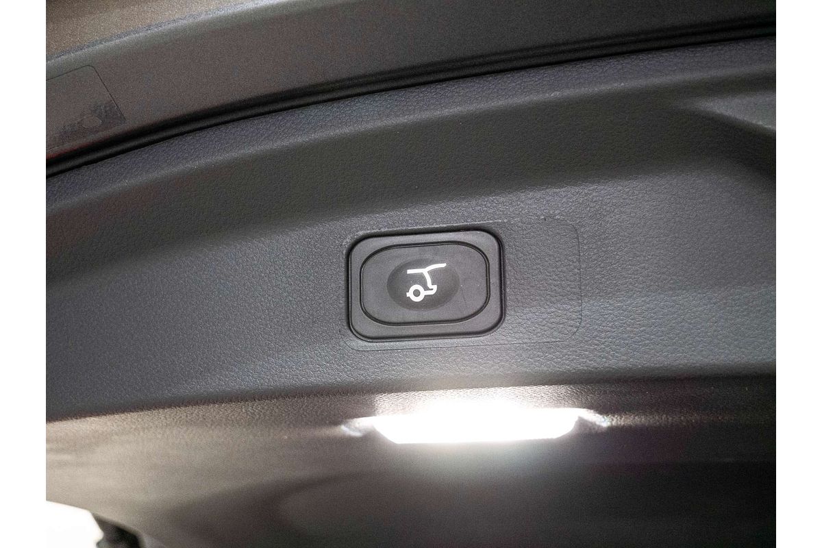 2025 Ford Everest Platinum 3.0L