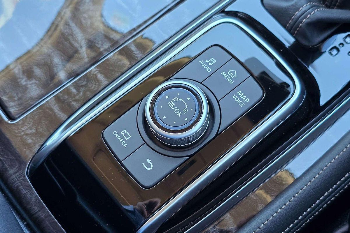 2025 Nissan Patrol Ti-L Y62