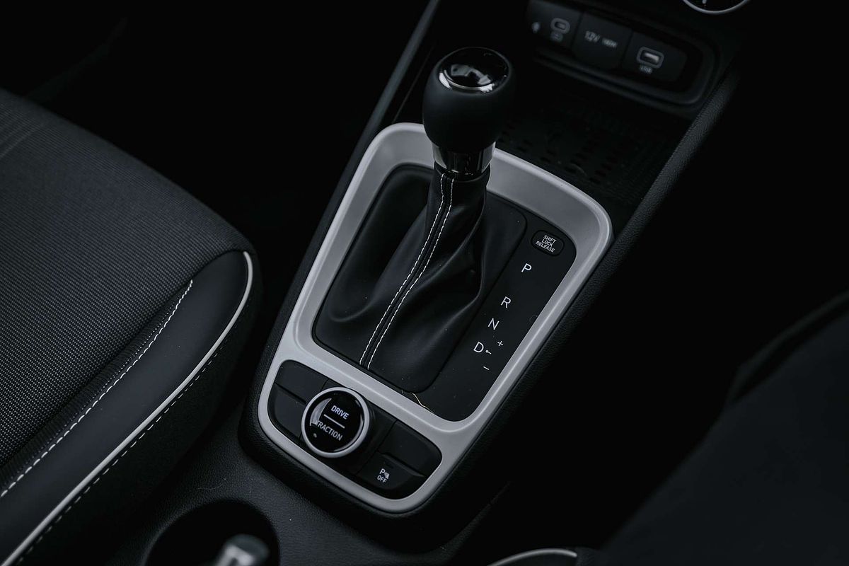 2025 Hyundai Venue Elite QX.V5
