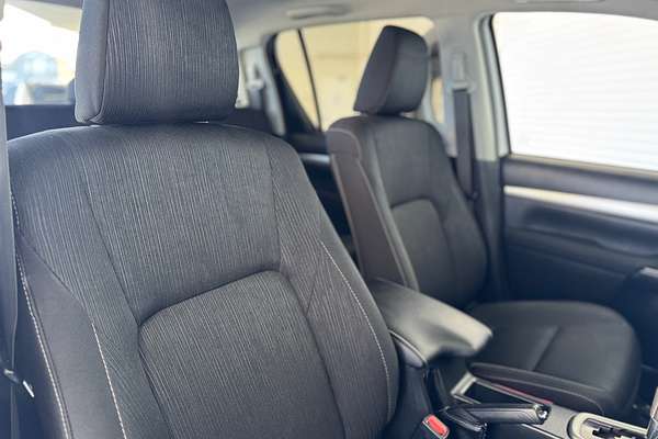 2022 Toyota Hilux SR5 GUN126R 4X4