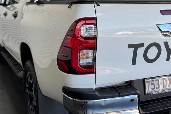 2022 Toyota Hilux SR5 GUN126R 4X4