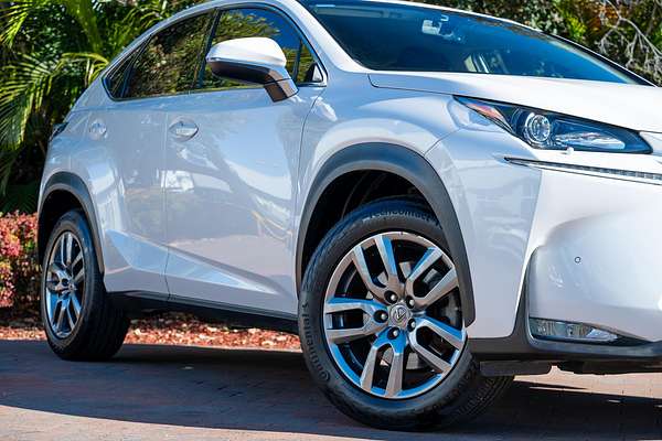 2015 Lexus NX NX200t Luxury AGZ10R