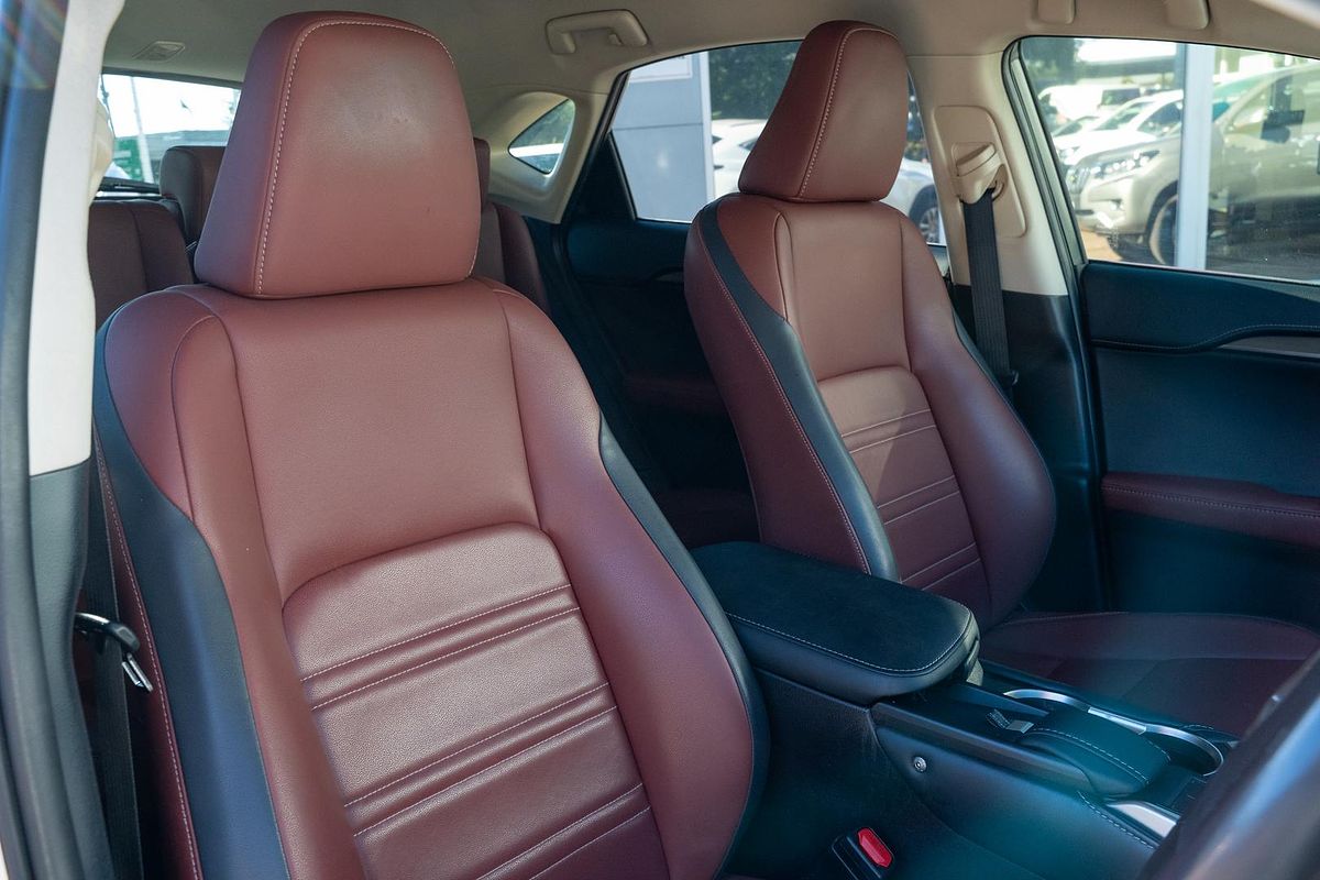 2015 Lexus NX NX200t Luxury AGZ10R