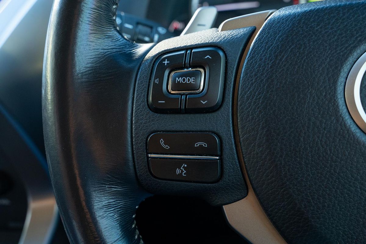 2015 Lexus NX NX200t Luxury AGZ10R