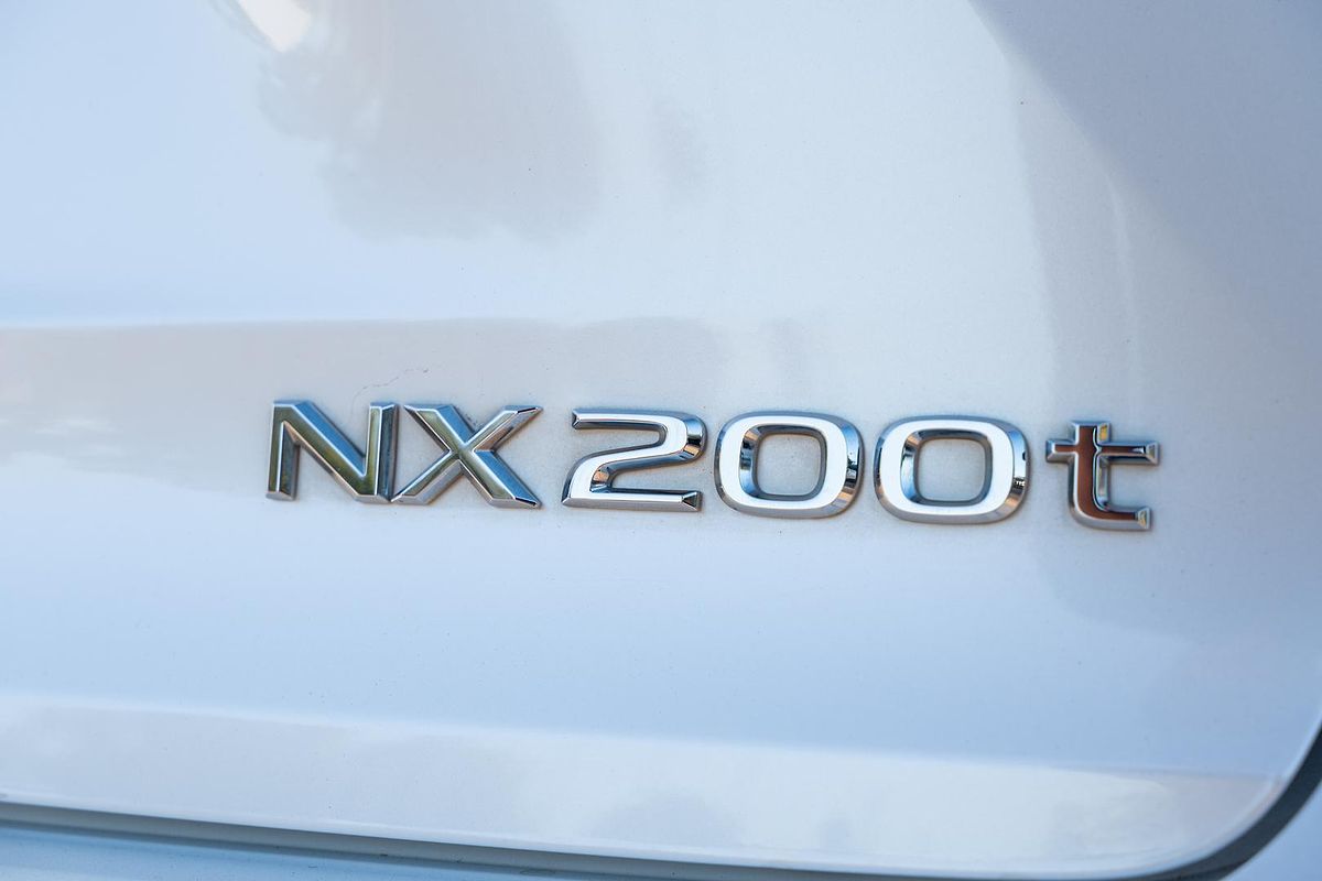 2015 Lexus NX NX200t Luxury AGZ10R