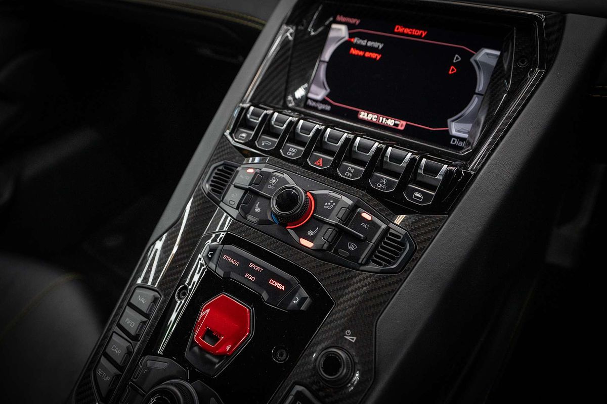 2017 Lamborghini Aventador S 834