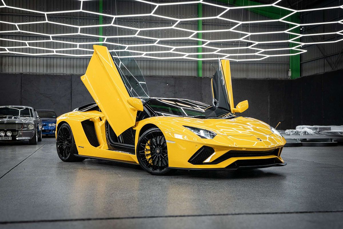 2017 Lamborghini Aventador S 834