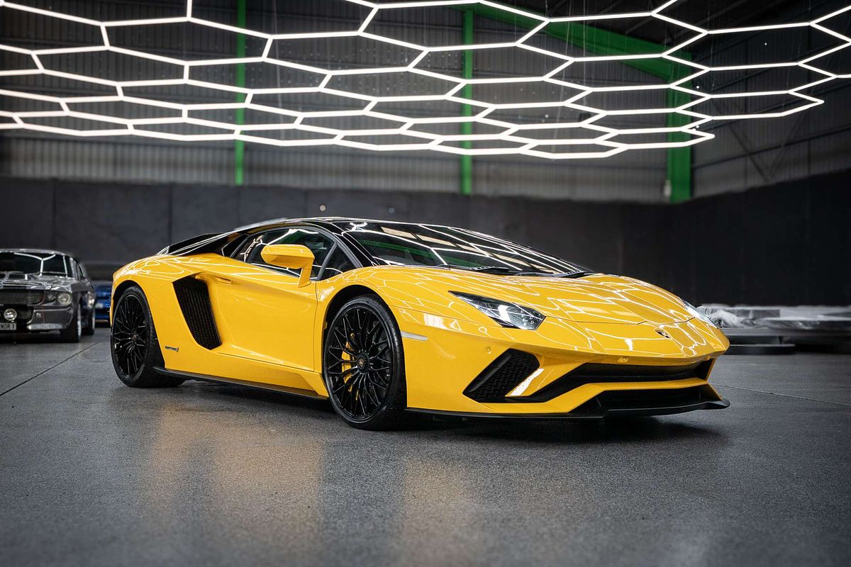 2017 Lamborghini Aventador S 834