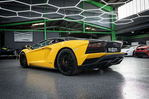 2017 Lamborghini Aventador S 834